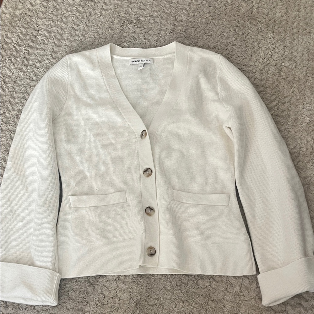 NWOT Banana Republic Eversoft Cotton-Silk Flare-Sleeve Cardigan